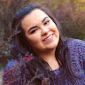 Meet your Posher, Alejandra